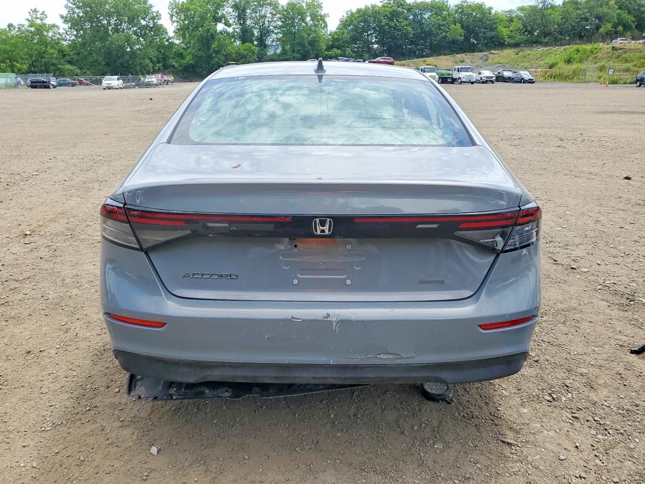 2025 Honda Accord Touring Hybrid - Image 6