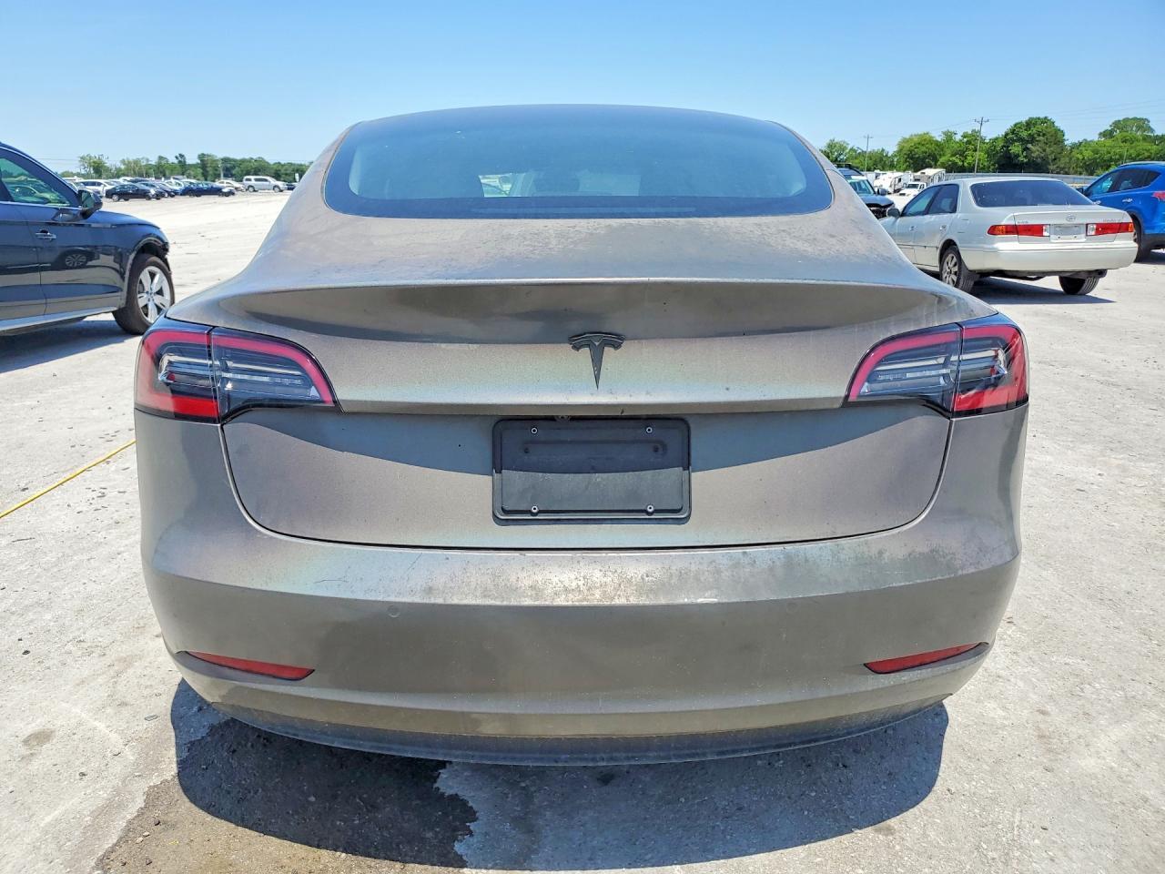 2021 Tesla Model 3 - Фото 6
