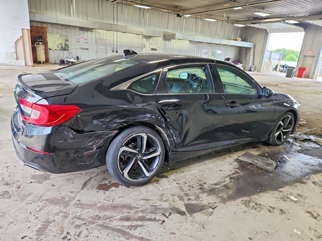 2022 Honda Accord Sport - Image 3