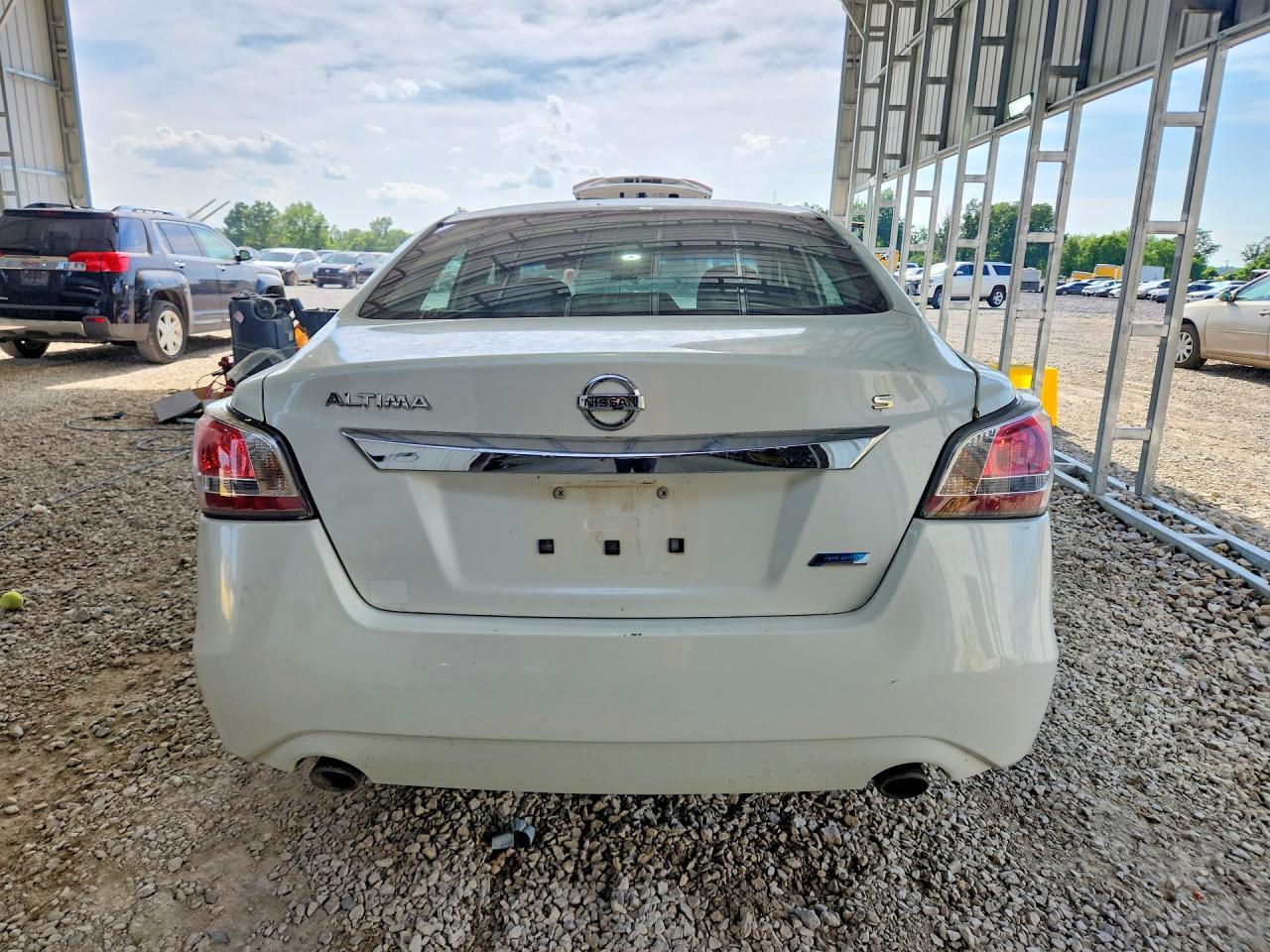 2014 Nissan Altima - Фото 6