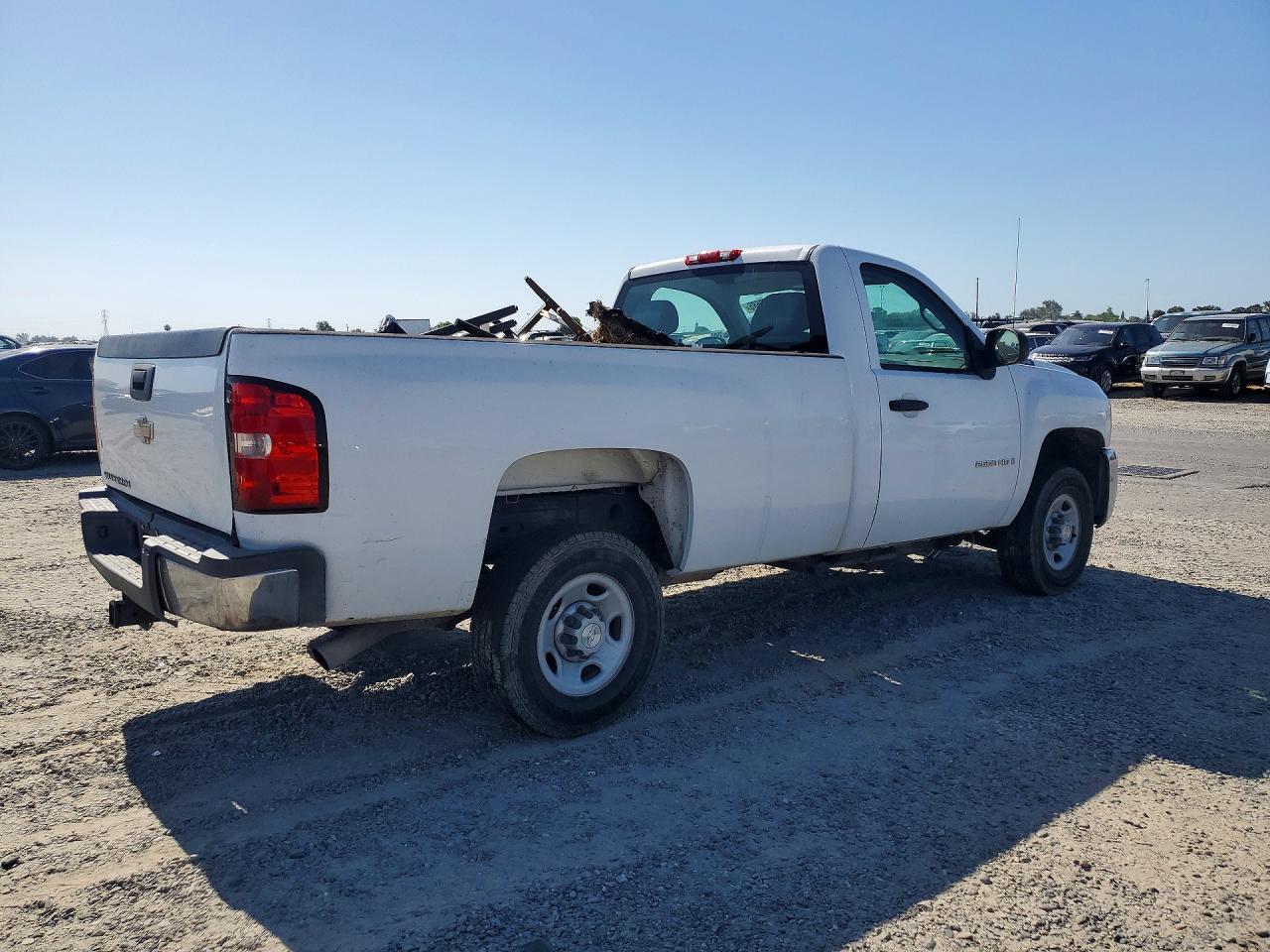 2009 Chevrolet Silverado 2500Hd - Image 3
