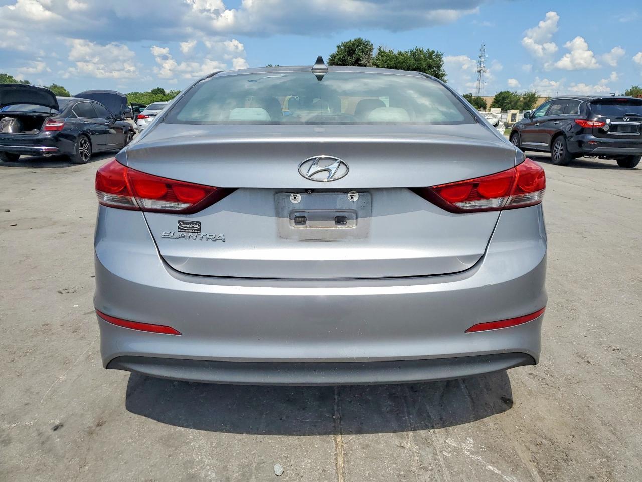 2017 Hyundai Elantra Se - Фото 6