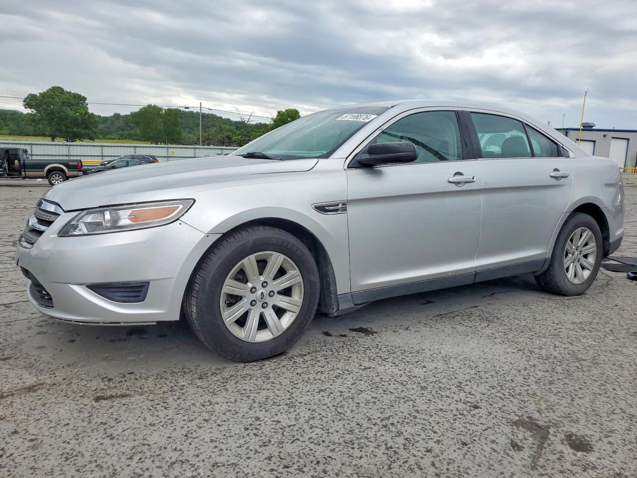 2011 Ford Taurus Se
