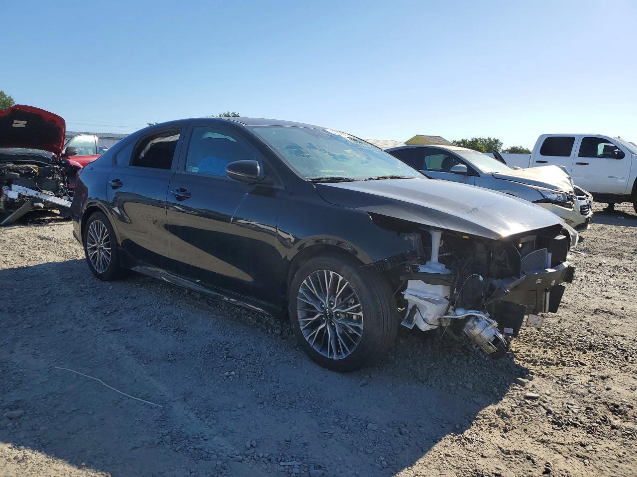 2024 Kia Forte Gt Line - Фото 4