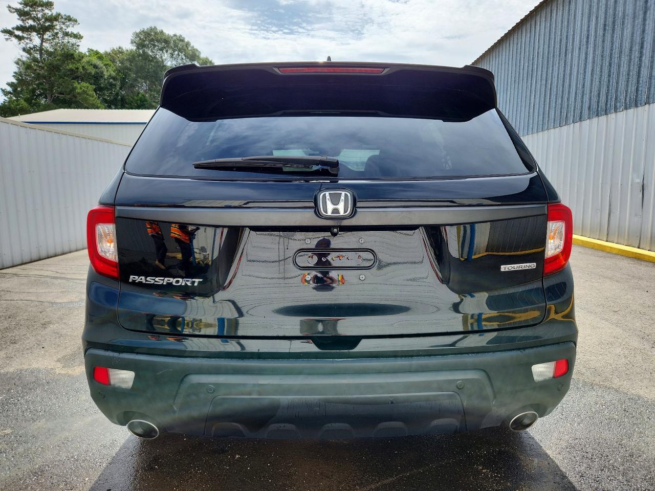 2021 Honda Passport Touring - Image 6