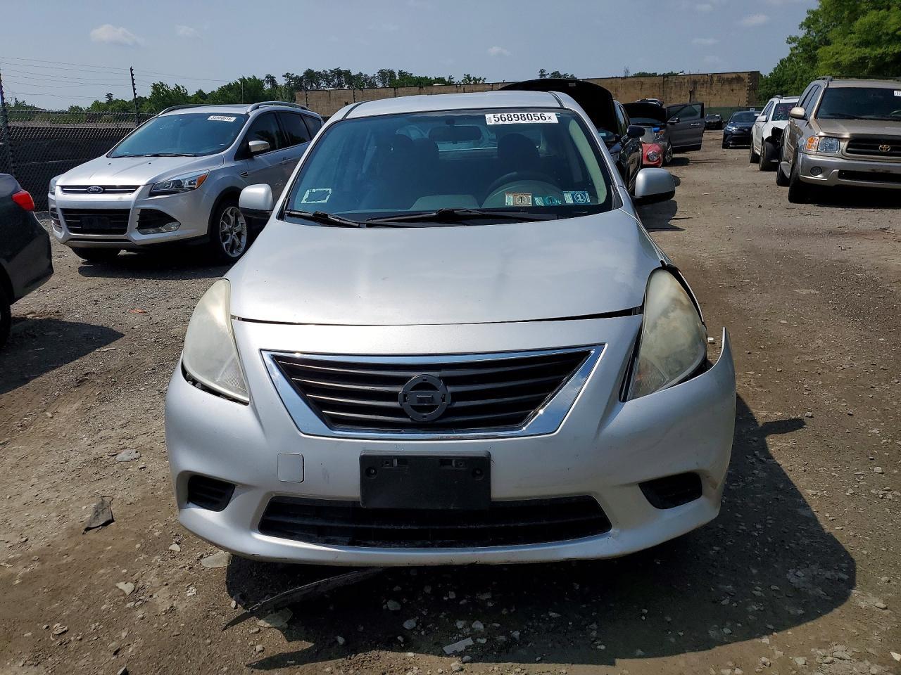 2013 Nissan Versa 1.6 S - Image 5