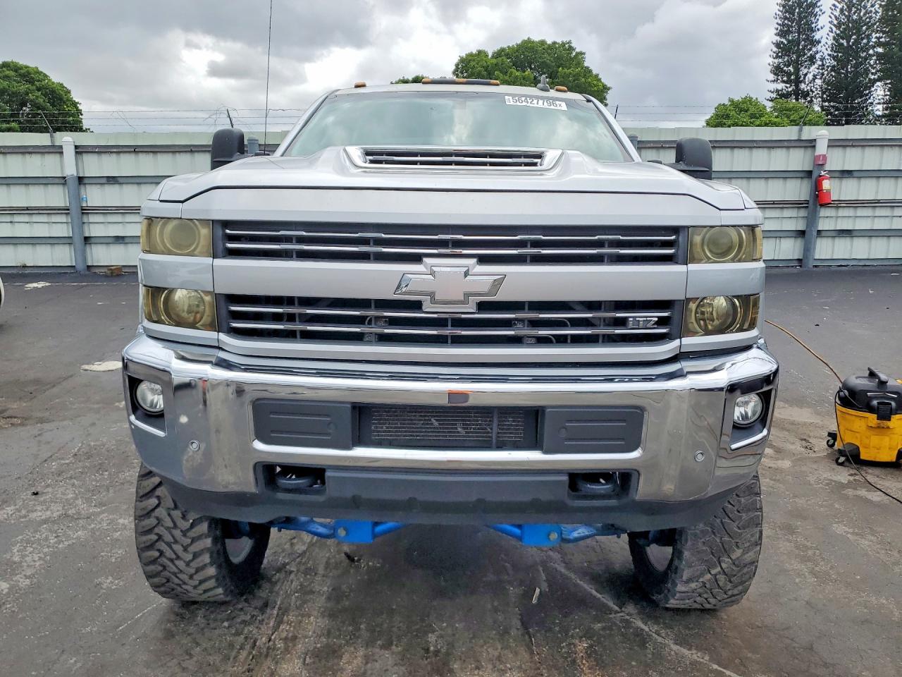 2015 Chevrolet Silverado K2500 Heavy Duty Ltz - Image 5