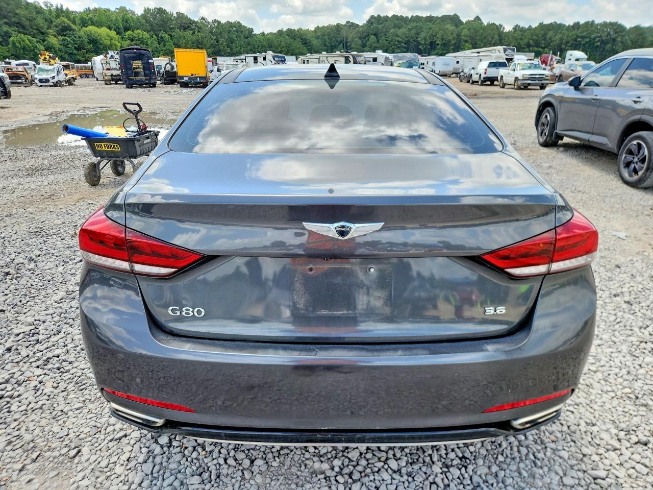 2018 Genesis G80 3.8 - Image 6