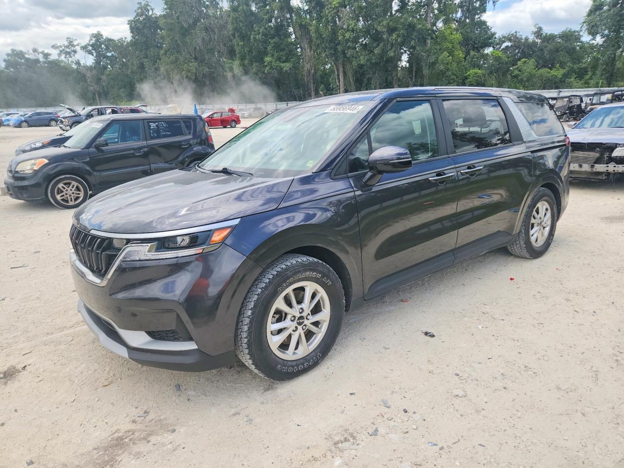 2023 Kia Carnival Lx