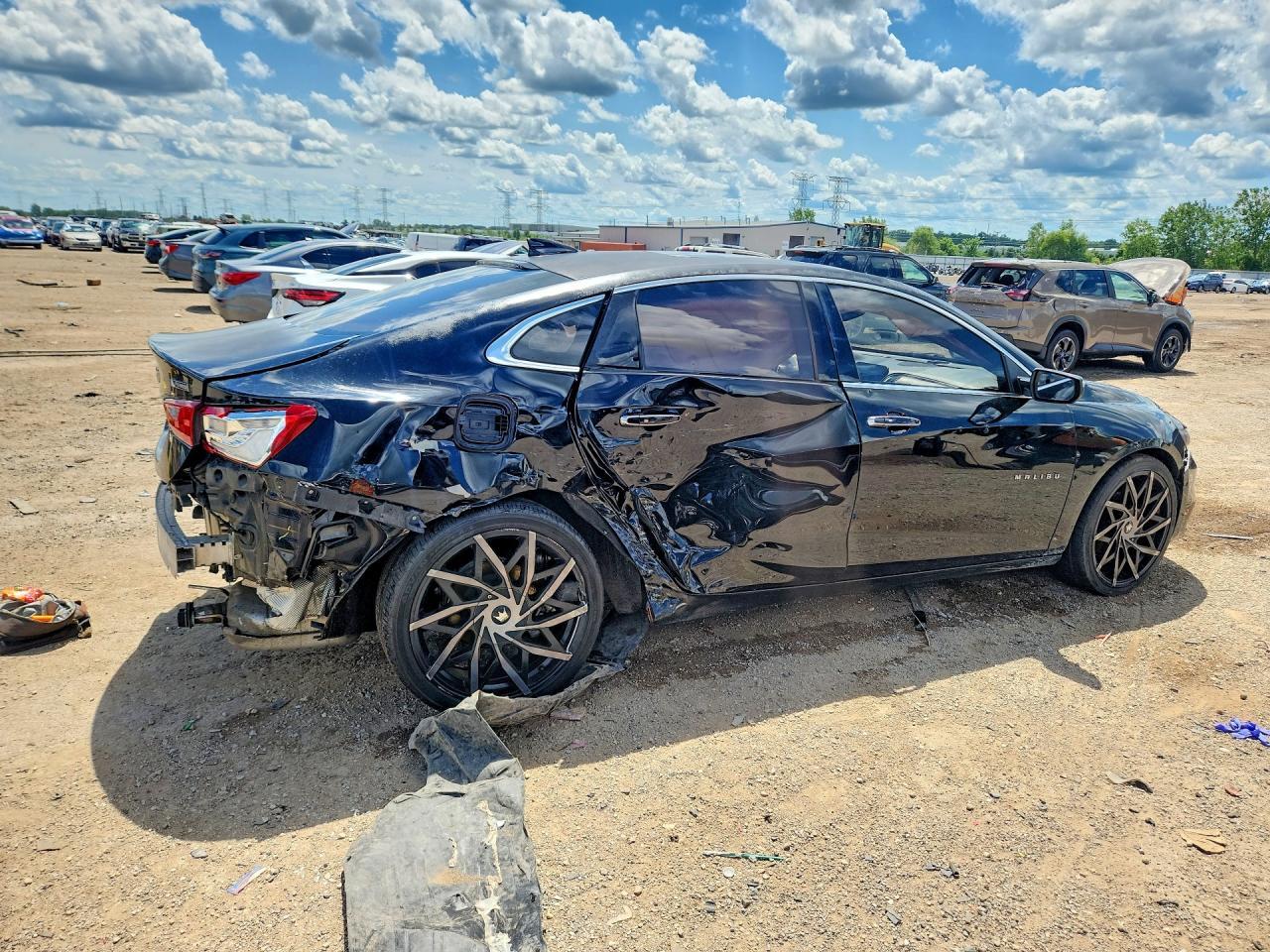 2016 Chevrolet Malibu Premier - Image 3