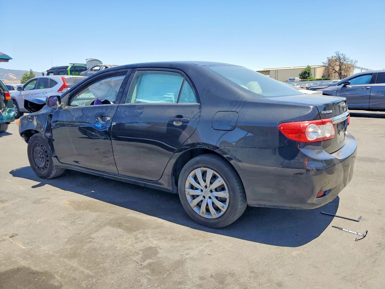 2013 Toyota Corolla Le - Image 2
