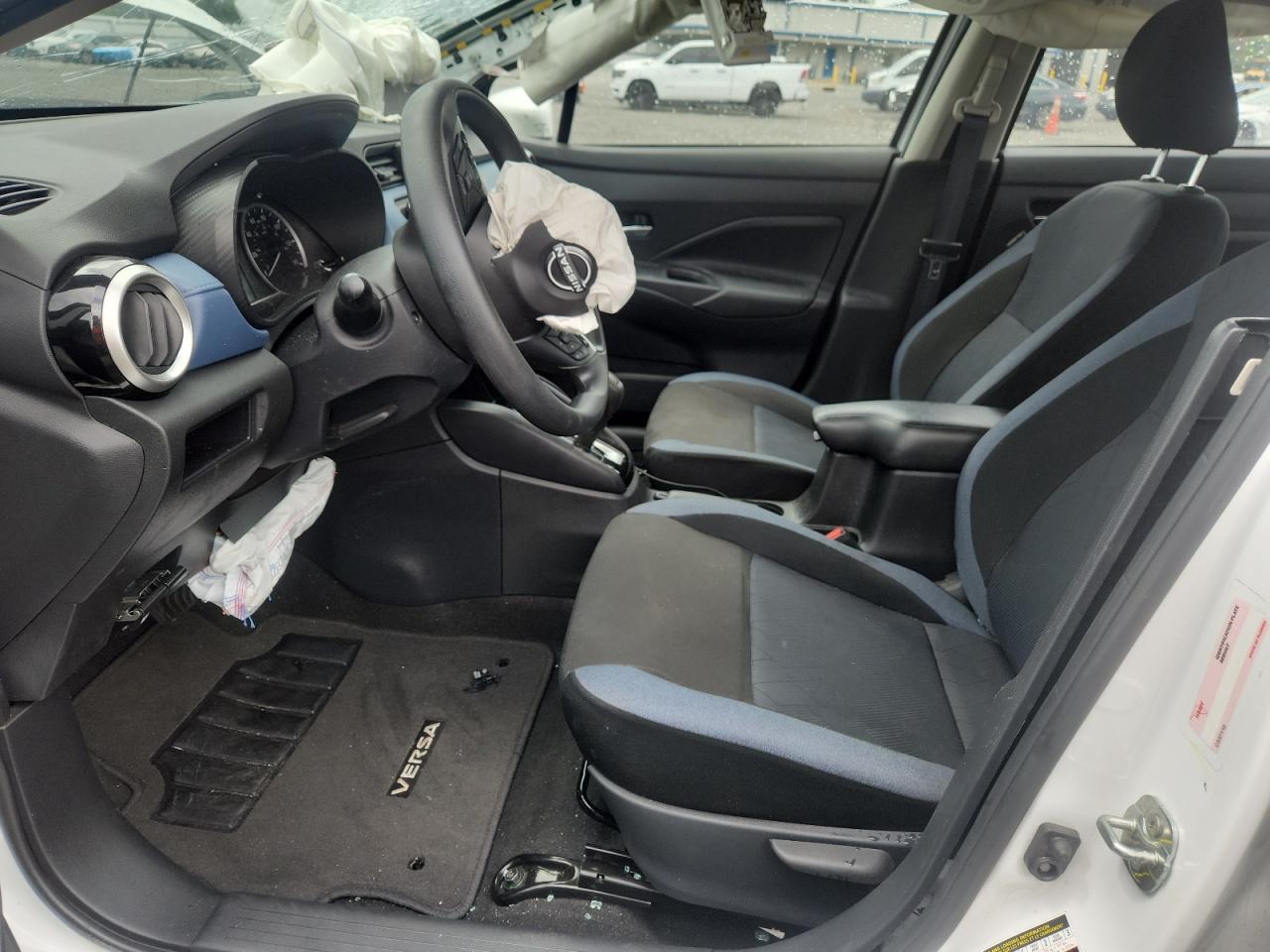 2025 Nissan Versa Sv - Image 7