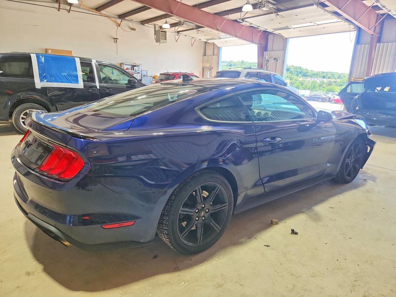 2020 Ford Mustang Gt - Image 3