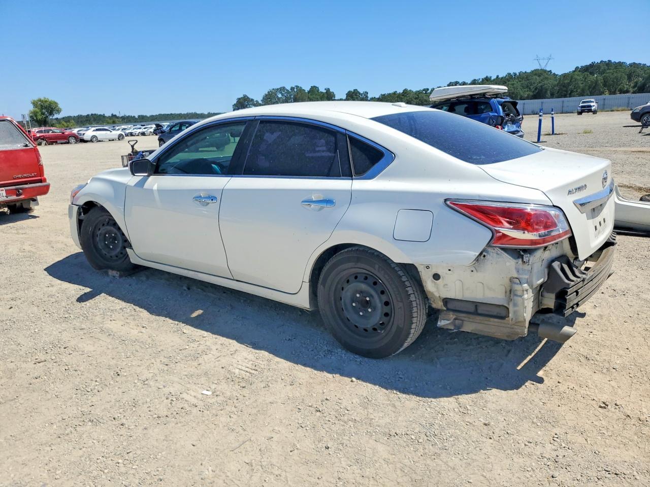 2015 Nissan Altima 2.5 S - Image 2