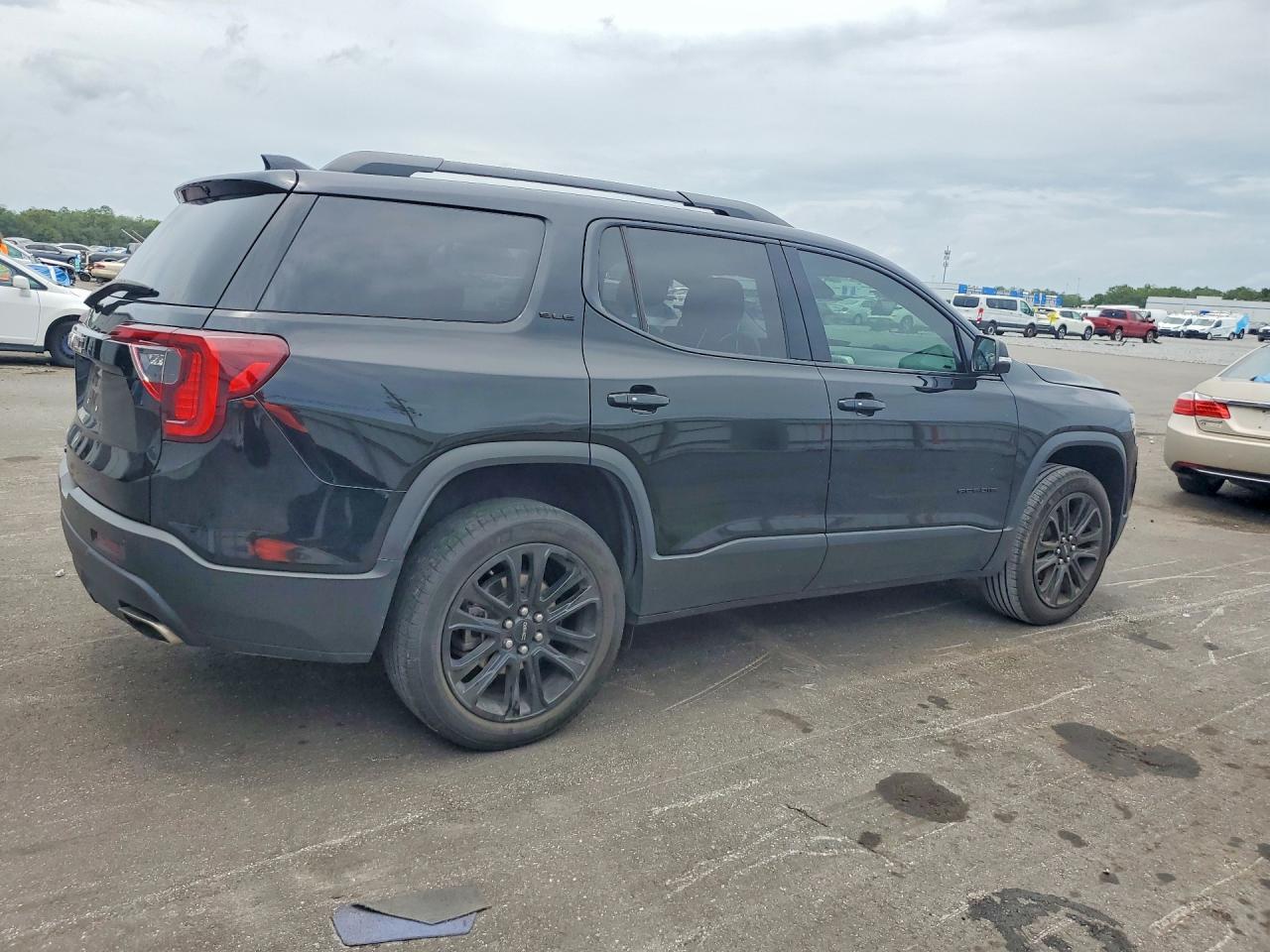 2023 GMC Acadia Sle - Image 3
