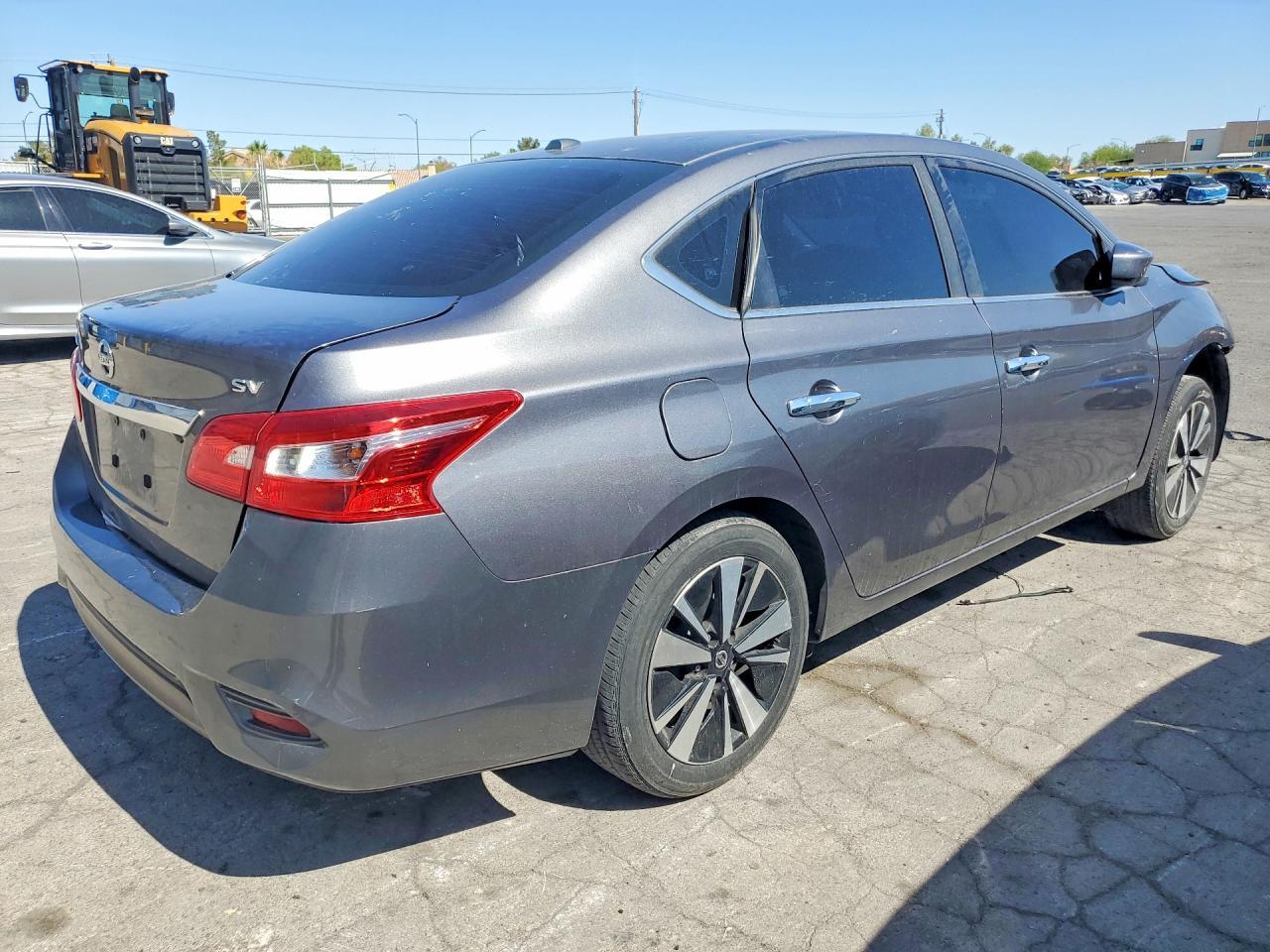 2019 Nissan Sentra S - Фото 3