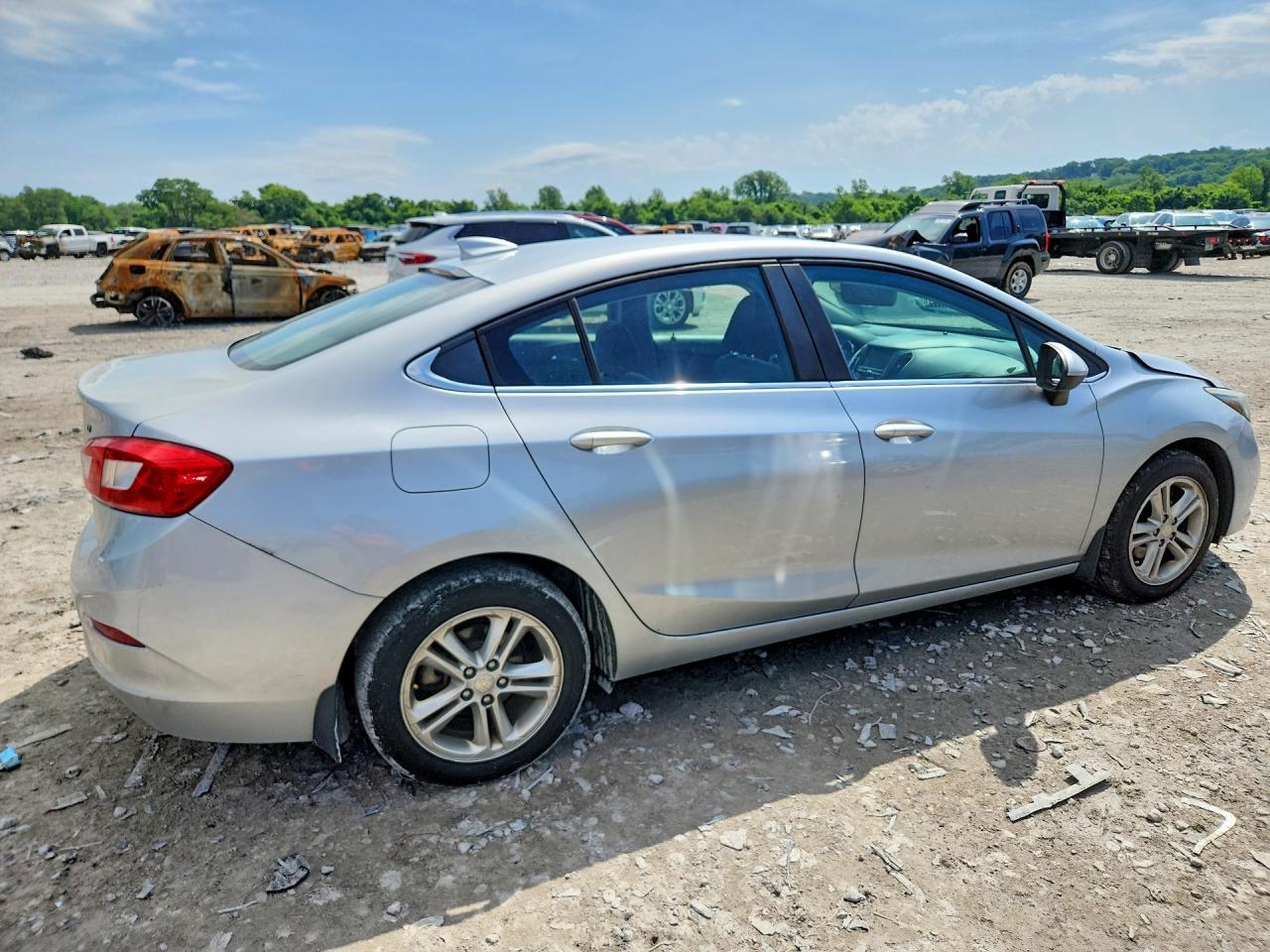 2017 Chevrolet Cruze Lt - Image 3