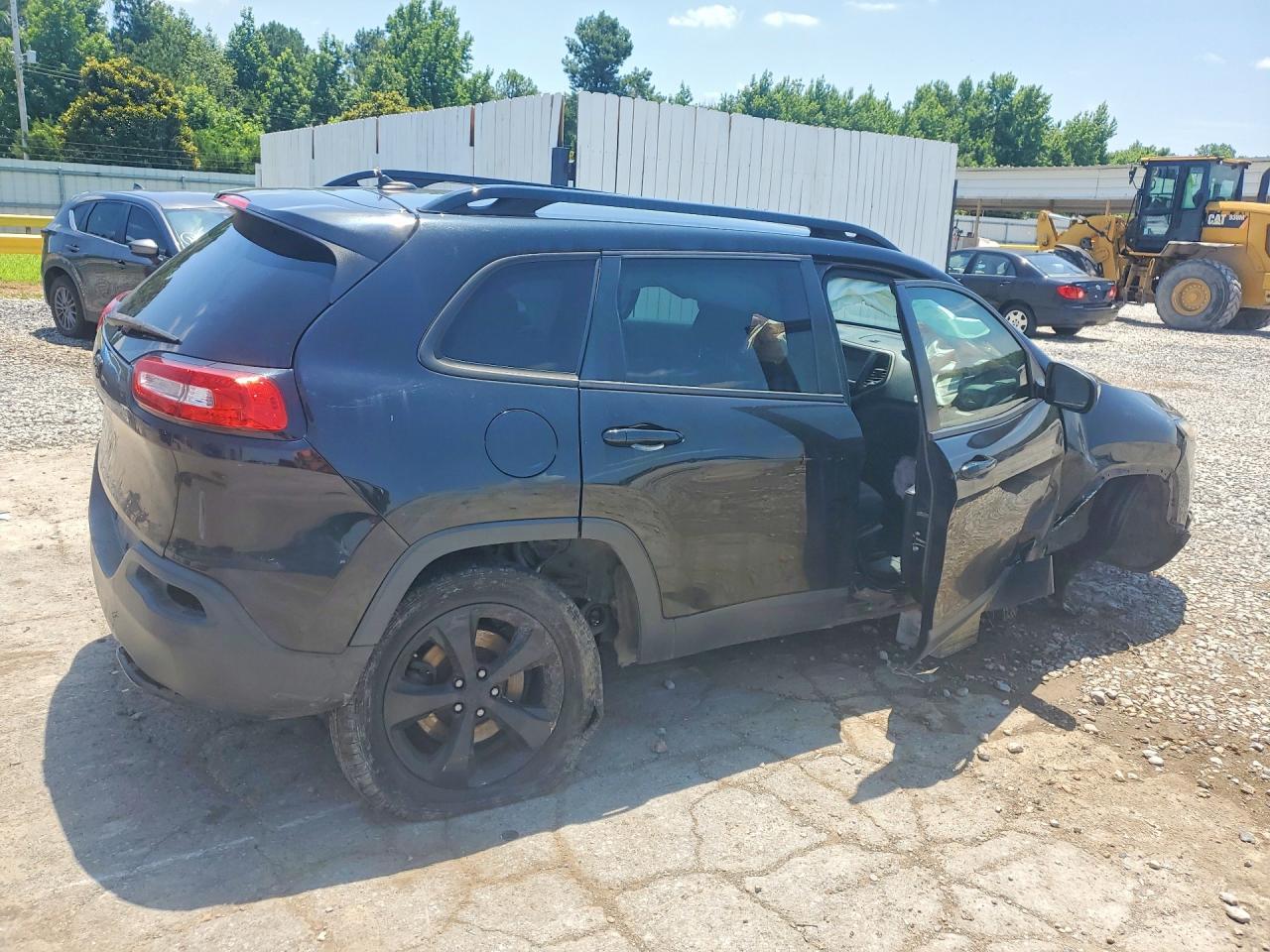 2015 Jeep Cherokee Latitude - Фото 3