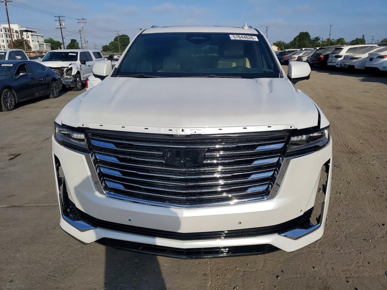 2021 Cadillac Escalade Premium Luxury - Image 5