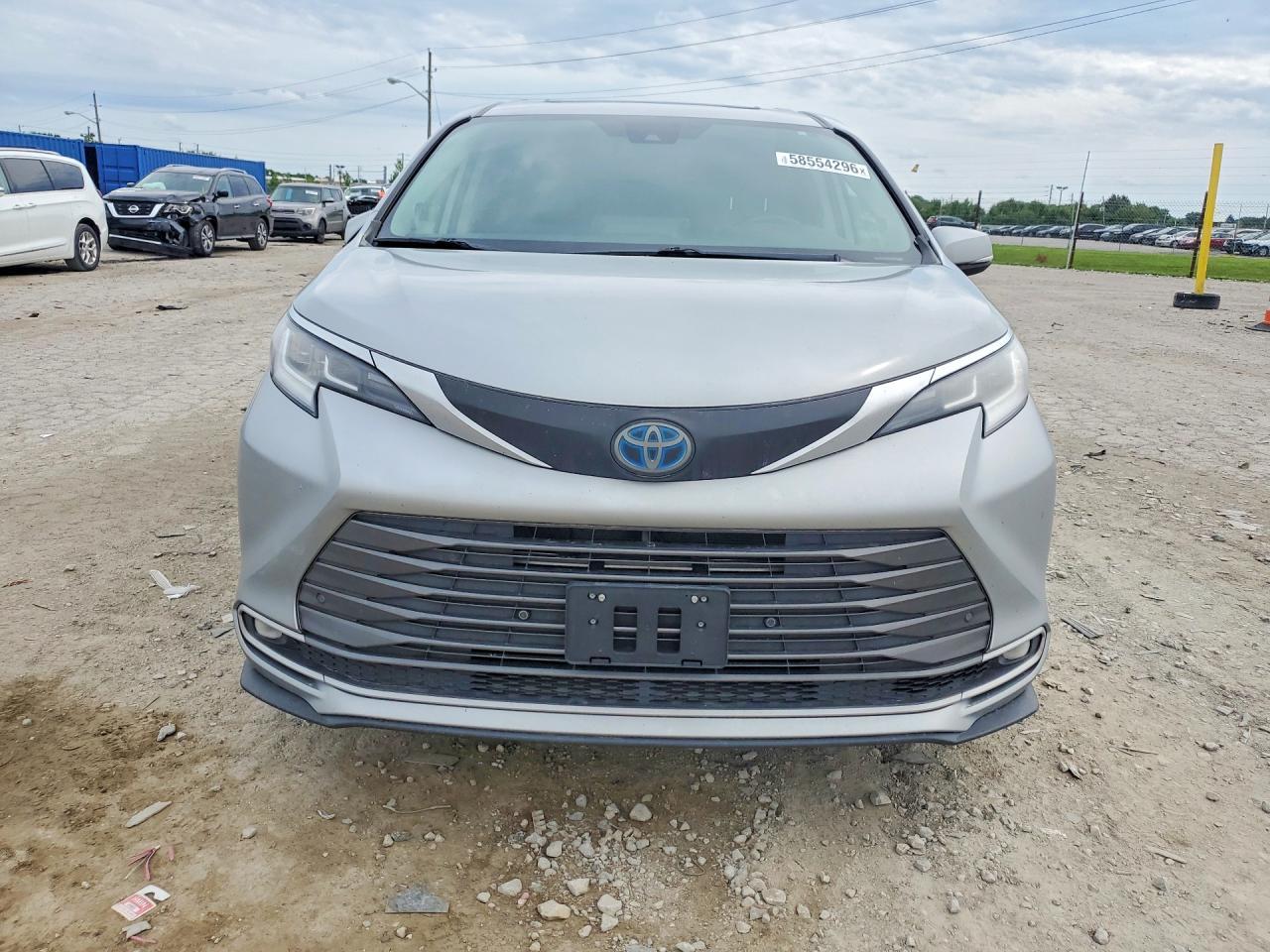 2021 Toyota Sienna Limited 7-Passenger - Фото 5
