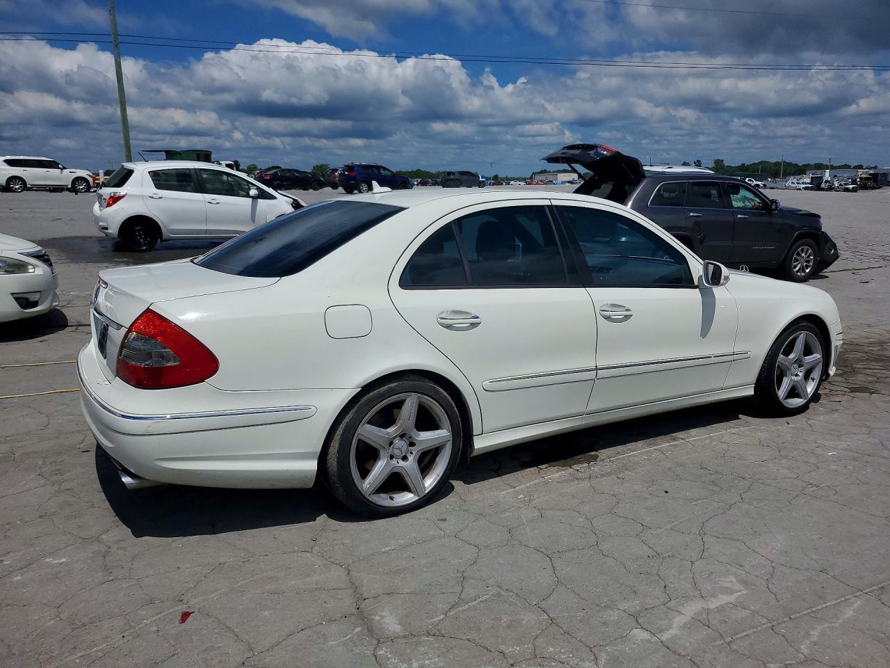 2009 Mercedes-Benz E 550 - Фото 3
