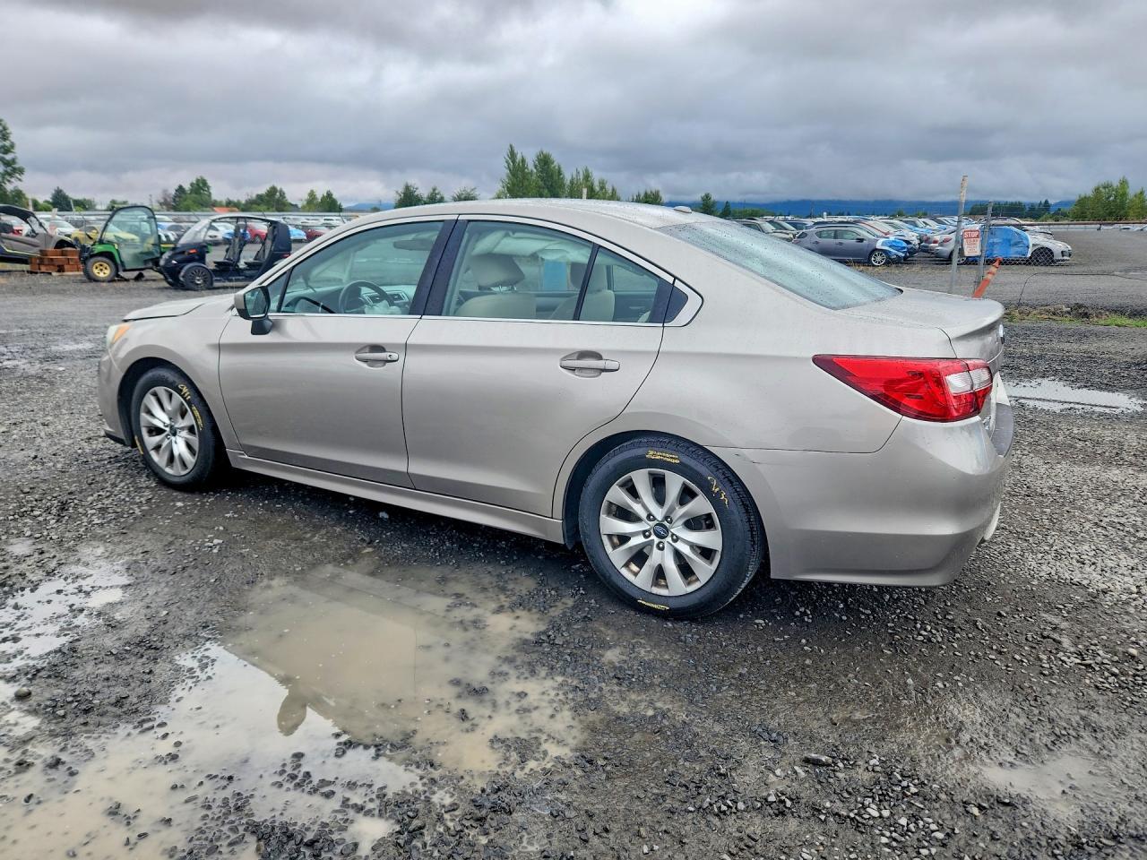 2015 Subaru Legacy 2.5I Premium - Фото 2