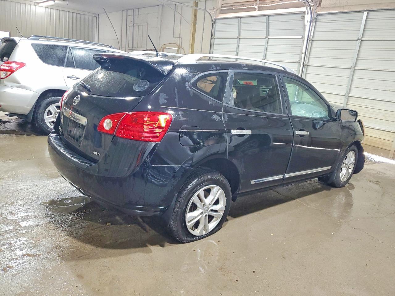 2015 Nissan Rogue Select S - Фото 3