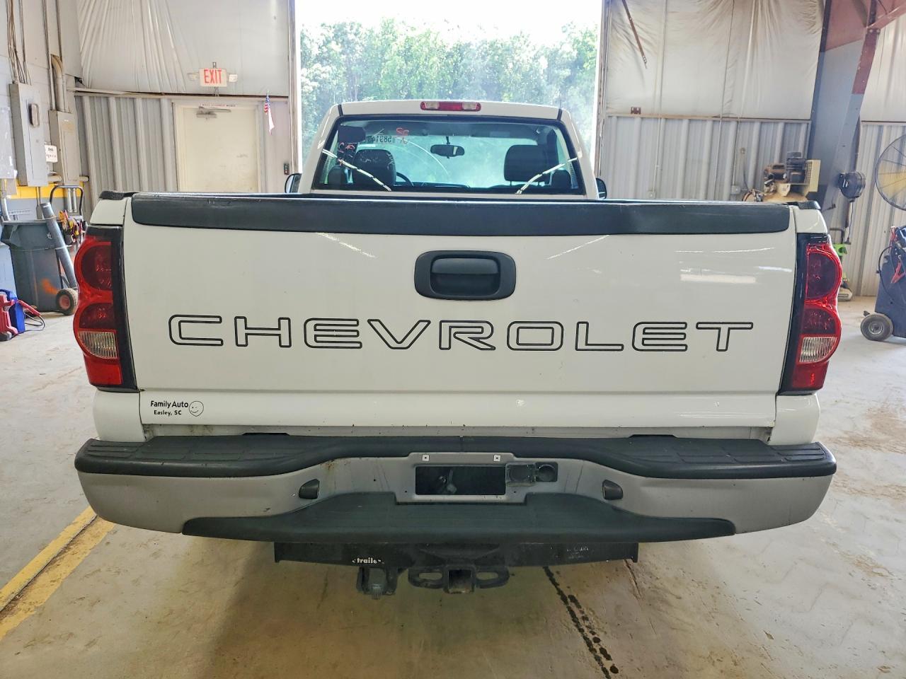 2005 Chevrolet Silverado C1500 - Image 6