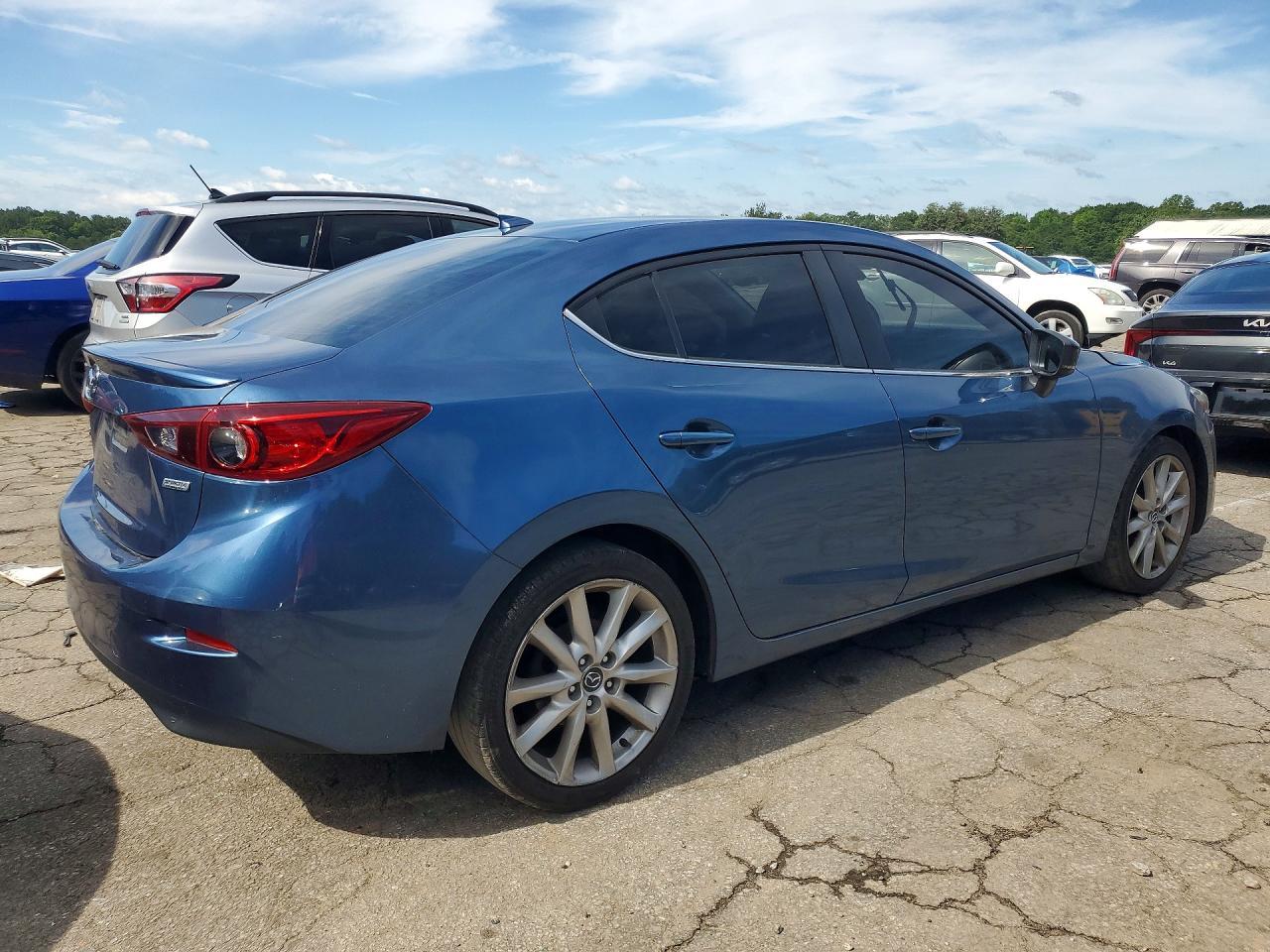 2017 Mazda 3 Touring - Фото 3