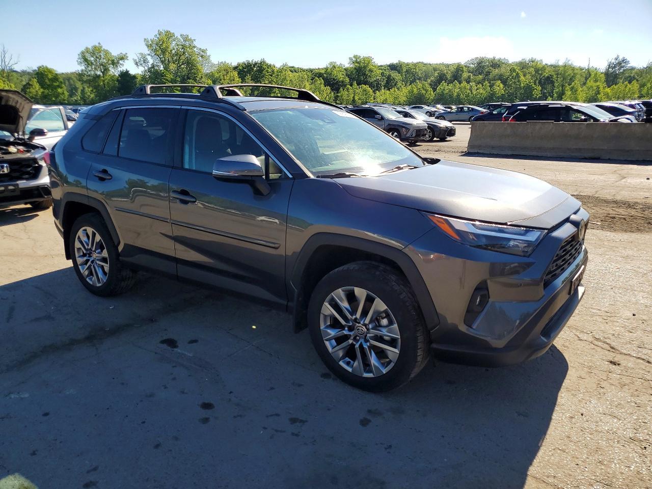 2024 Toyota Rav4 Xle Premium - Image 4