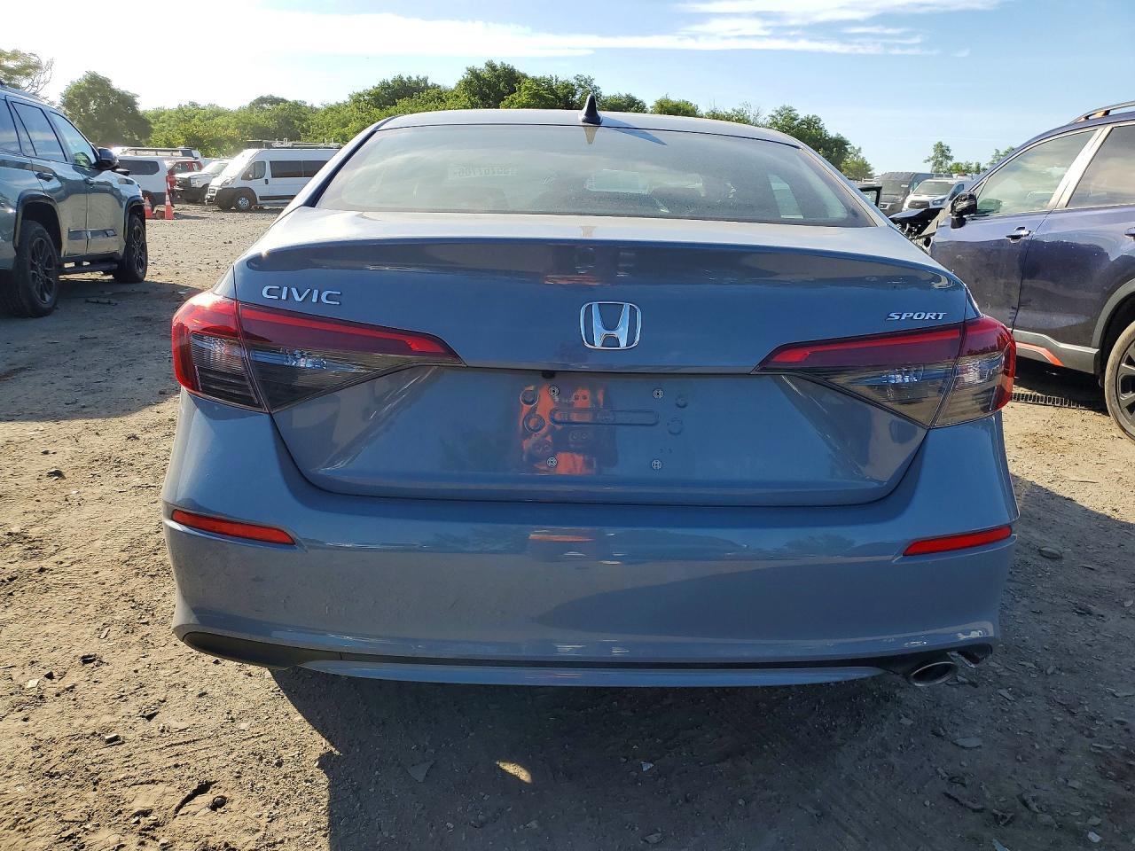 2022 Honda Civic Sport - Image 6