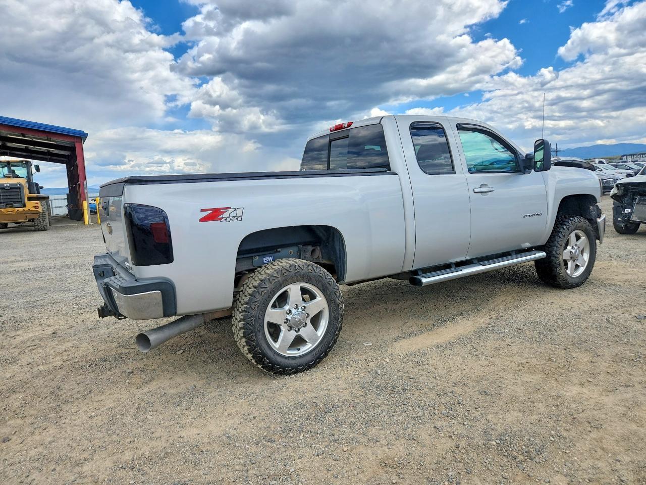 2011 Chevrolet Silverado K2500 Heavy Duty Ltz - Фото 3