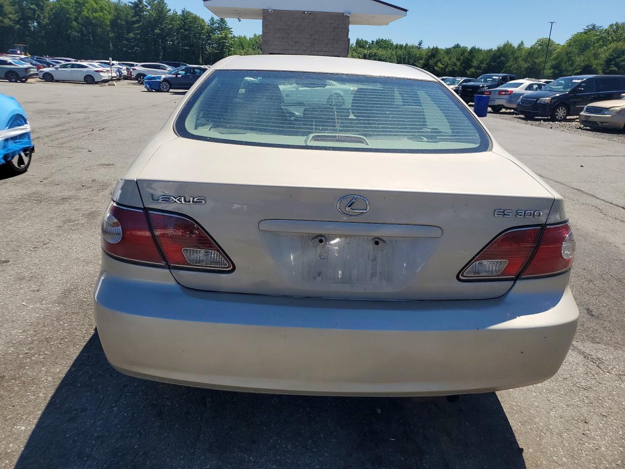 2002 Lexus Es 300 - Image 6