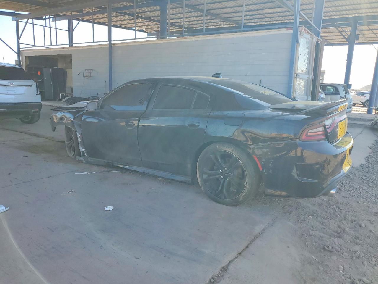 2020 Dodge Charger R - Фото 2