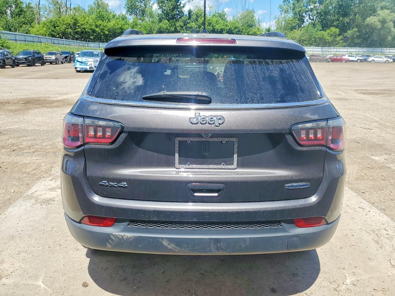 2018 Jeep Compass Latitude - Фото 6