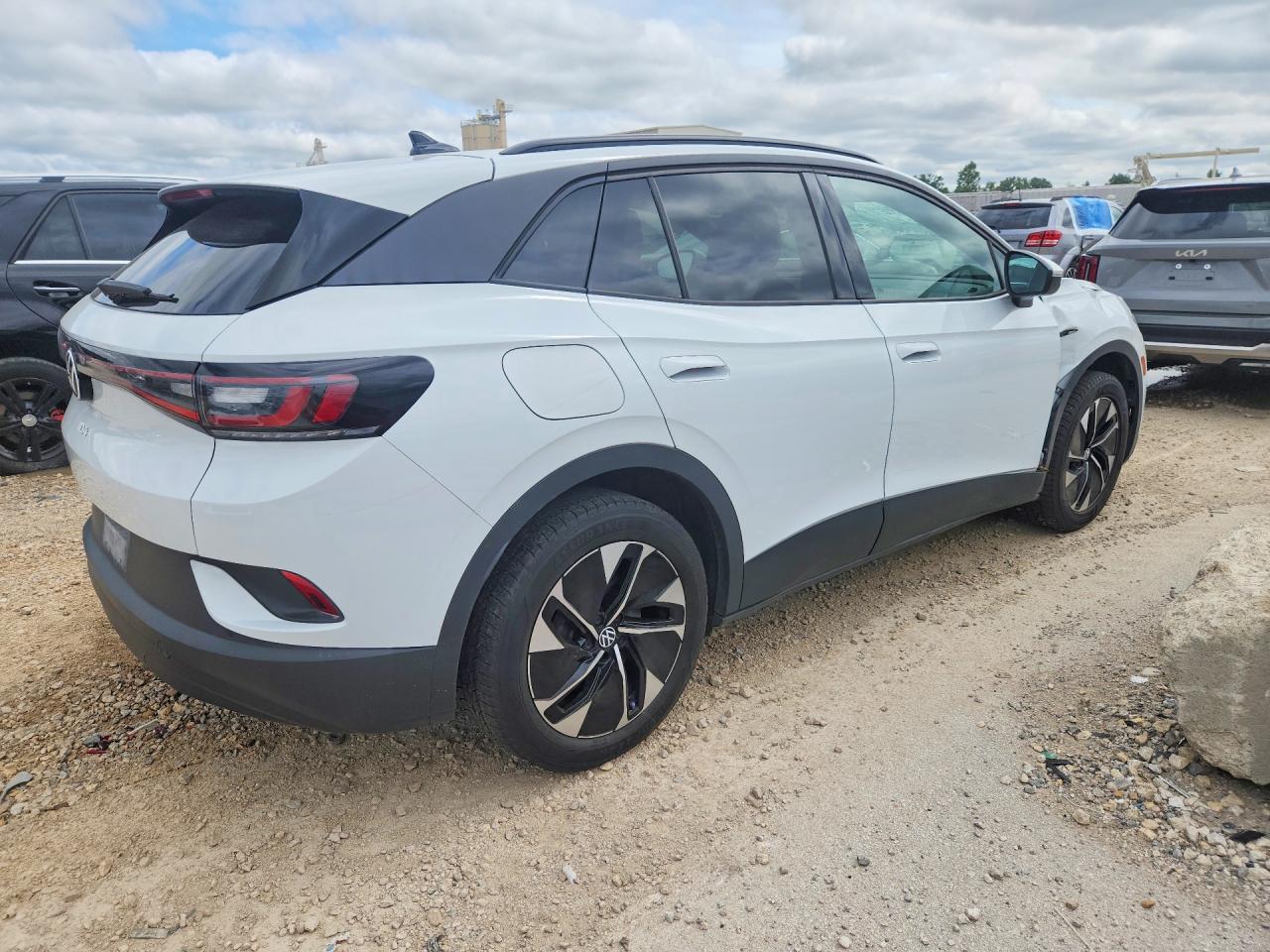 2022 Volkswagen Id.4 Pro - Image 3