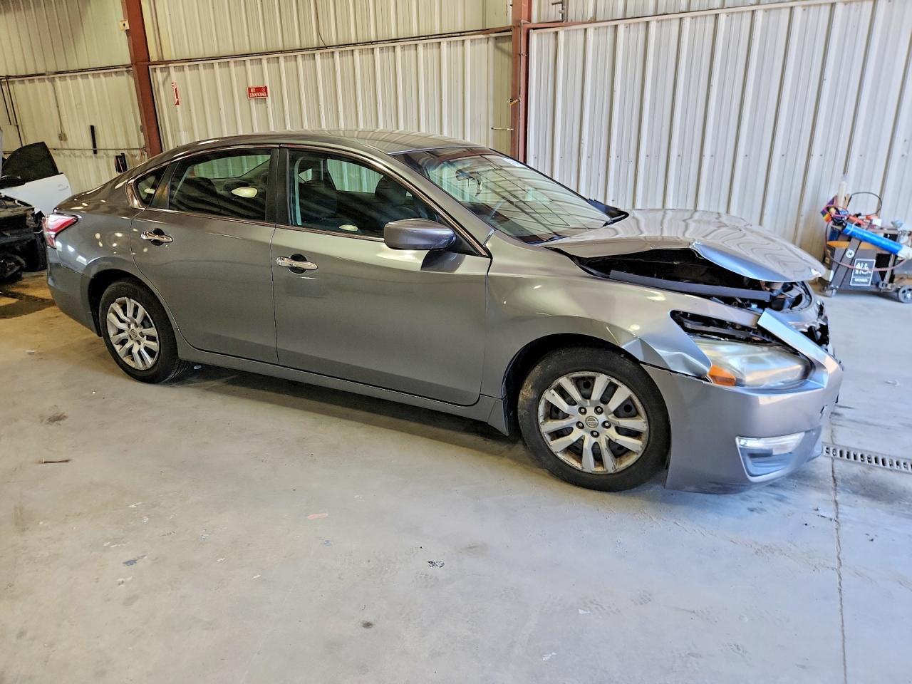 2015 Nissan Altima - Фото 4