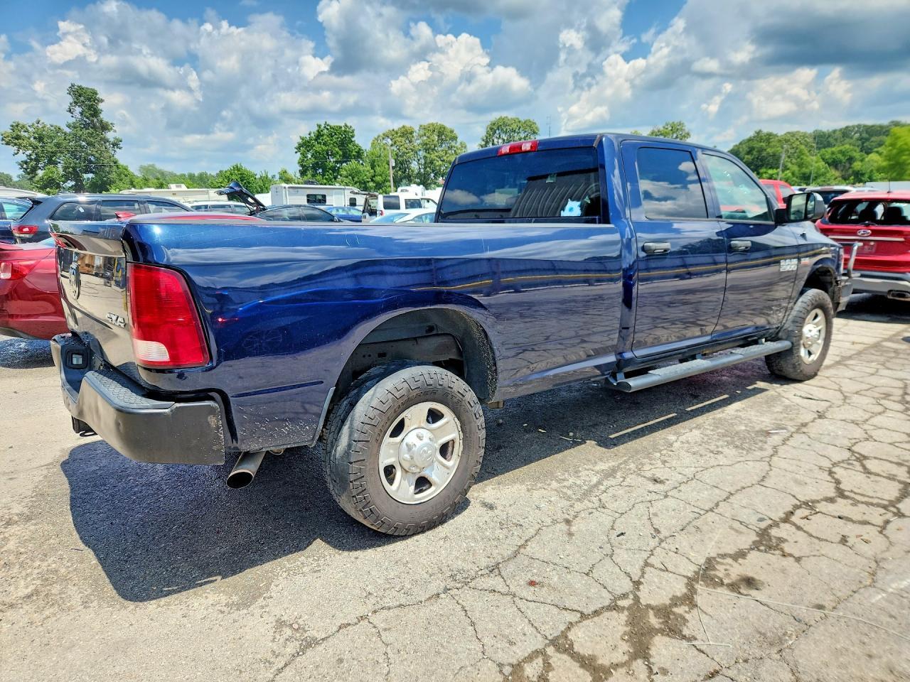 2015 Ram 2500 St - Image 3