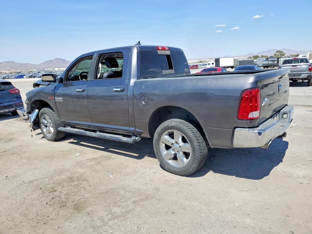 2016 Ram 1500 Slt - Фото 2