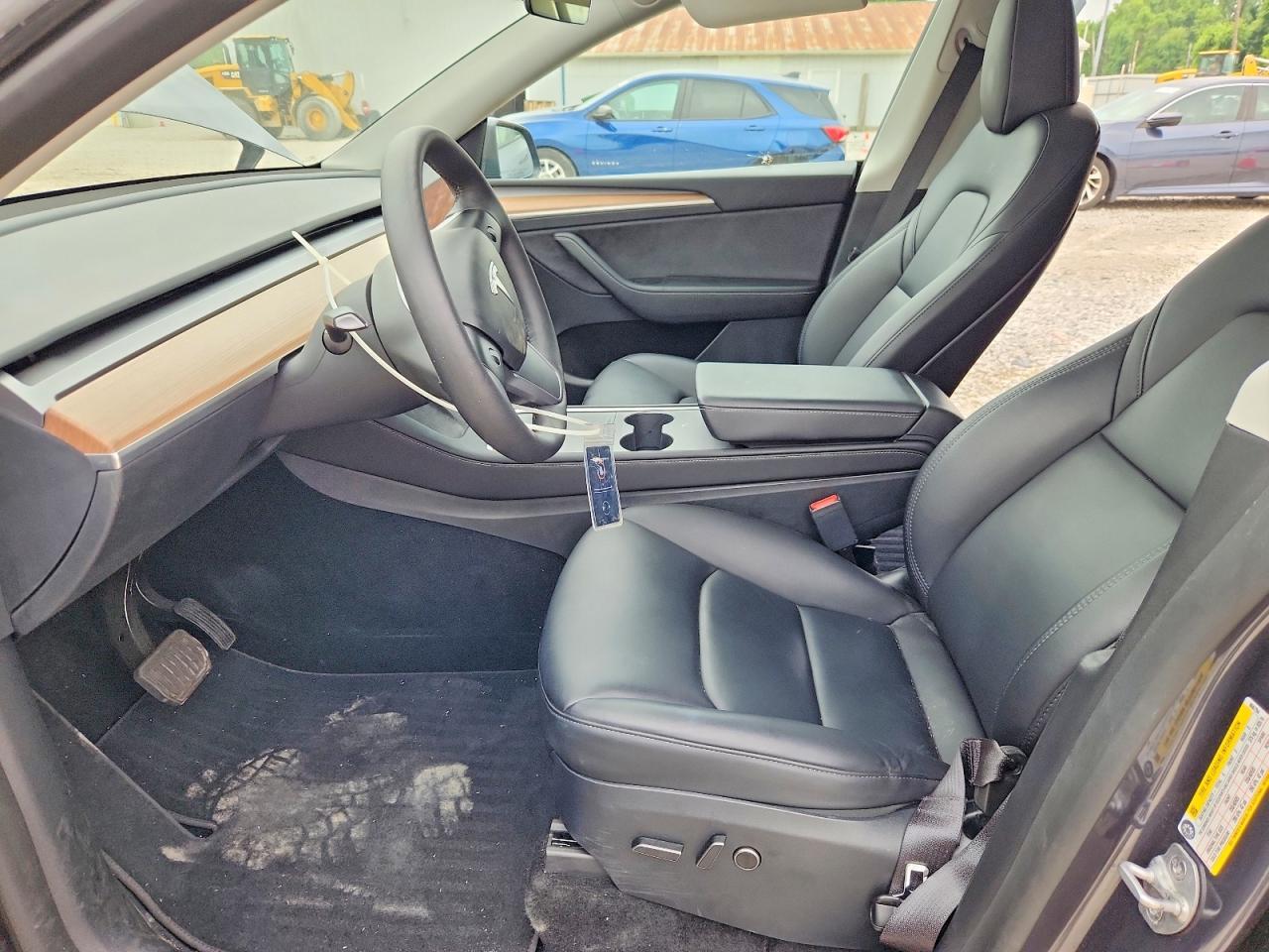 2023 Tesla Model Y - Image 6