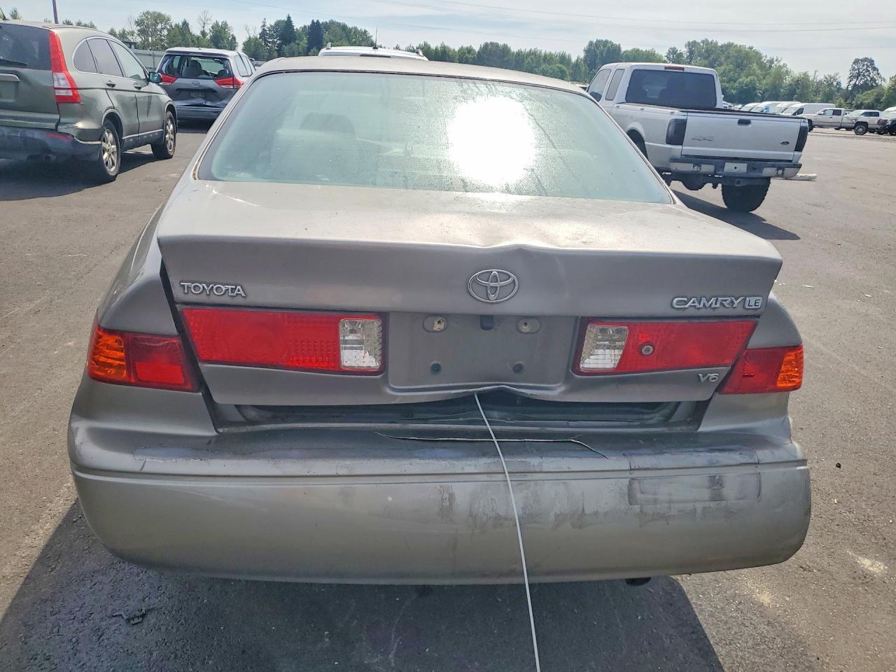 2001 Toyota Camry Le V6 - Фото 6