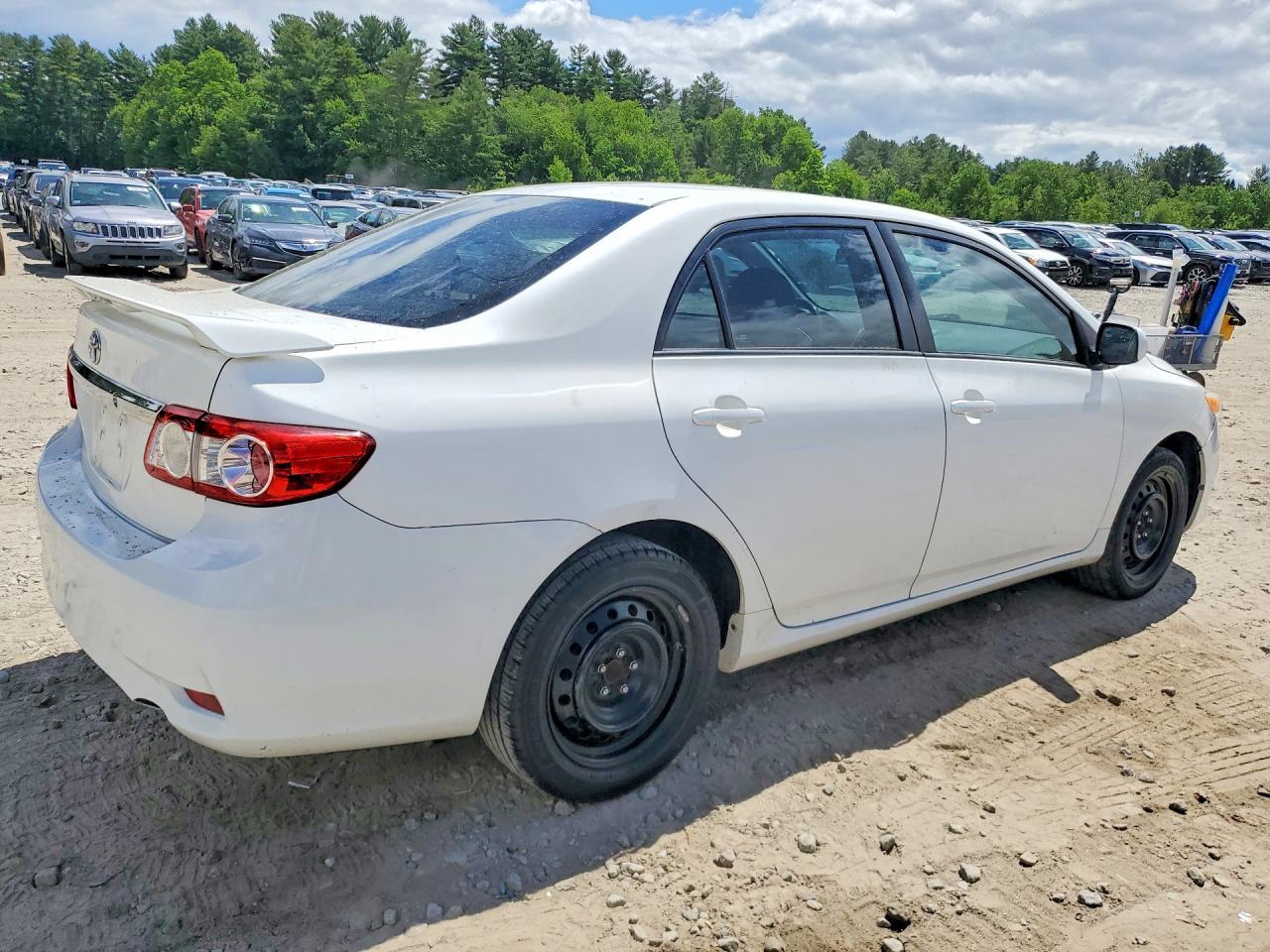 2012 Toyota Corolla Le - Фото 3