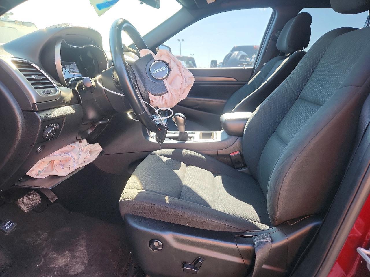 2018 Jeep Grand Cherokee Laredo - Image 7