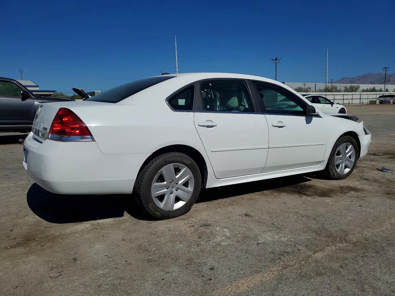 2011 Chevrolet Impala Ls - Image 3