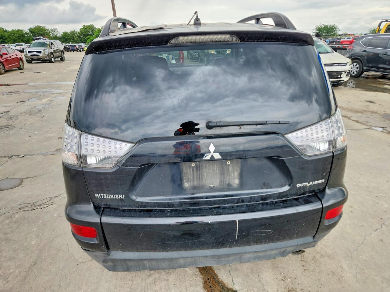 2010 Mitsubishi Outlander Es - Image 6