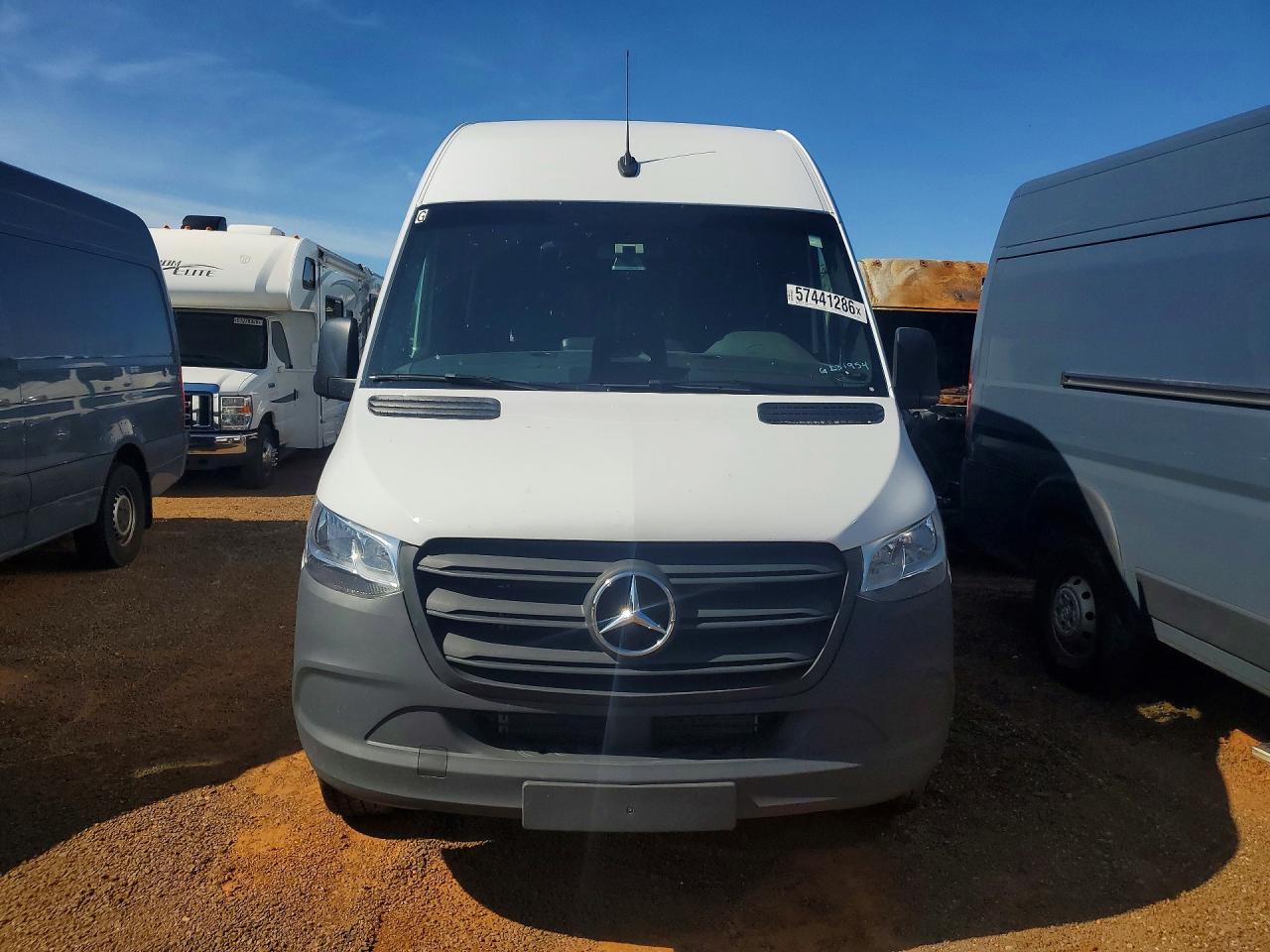 2025 Mercedes-Benz Sprinter 2500 - Фото 5
