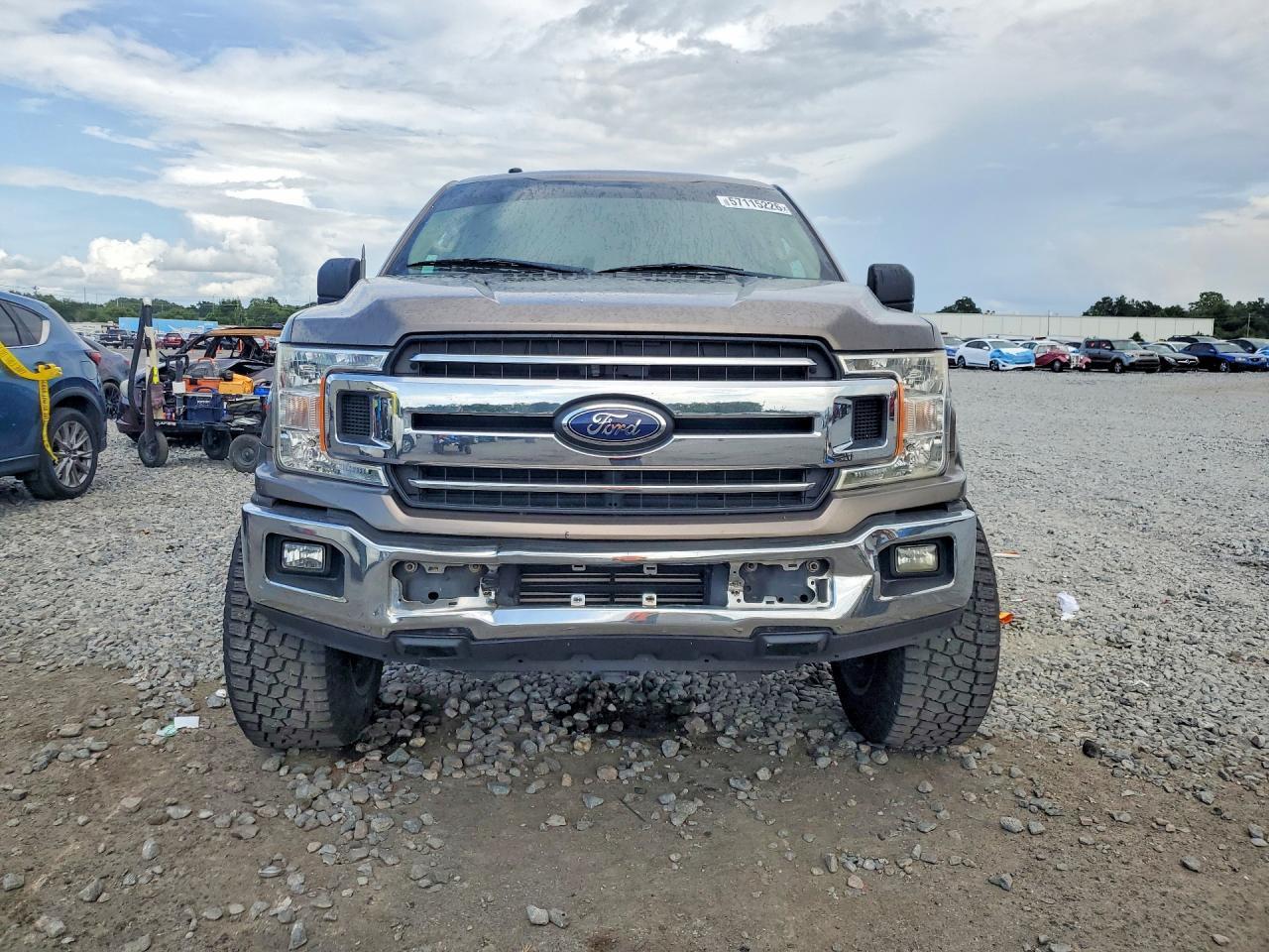 2018 Ford F150 Super Cab - Фото 5