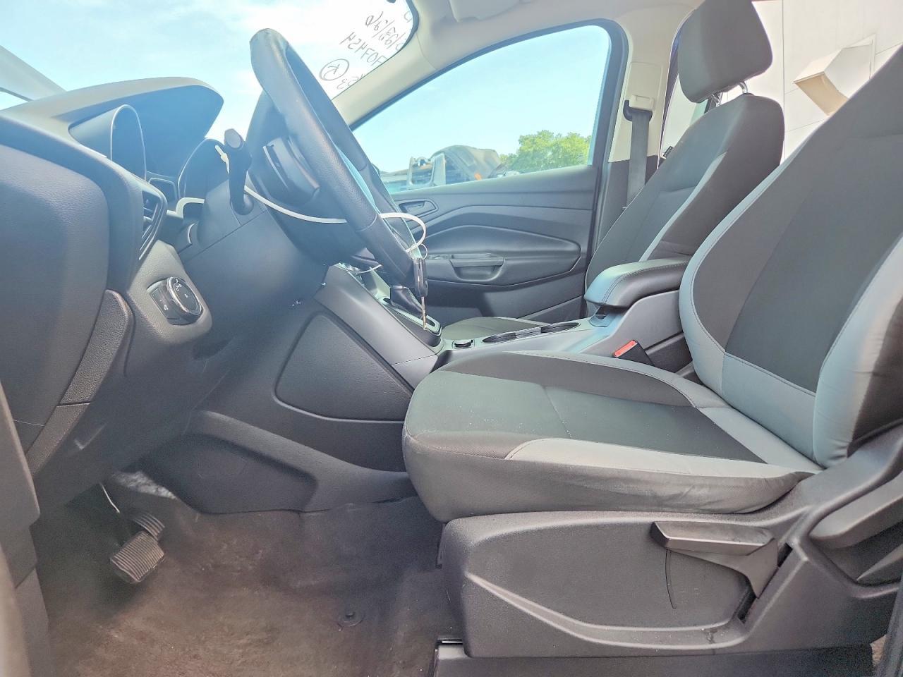 2014 Ford Escape S - Фото 7