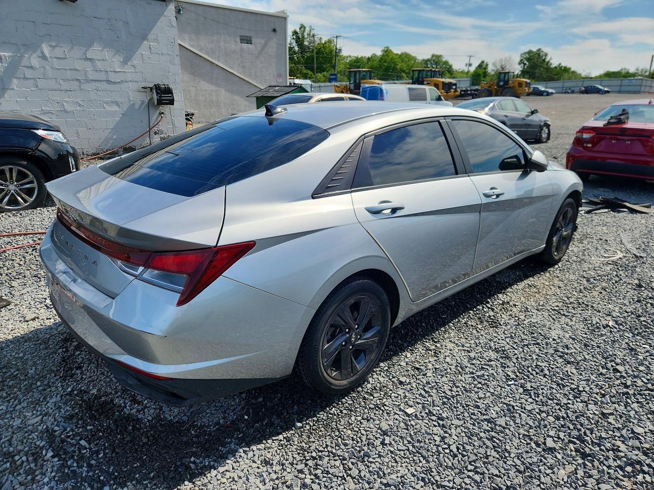 2022 Hyundai Elantra Sel - Image 3