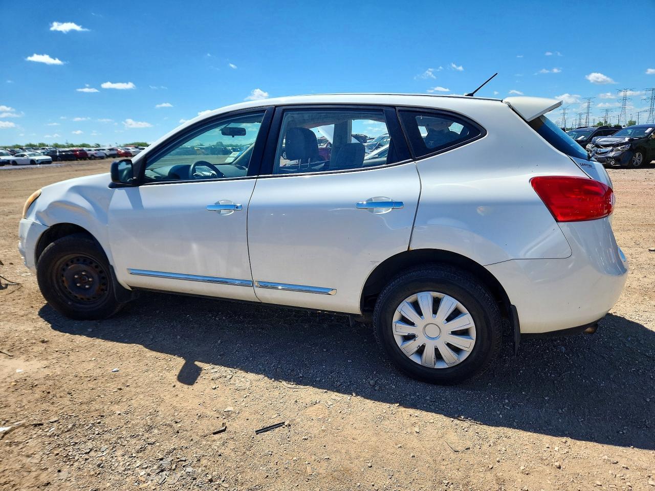 2011 Nissan Rogue S - Image 2